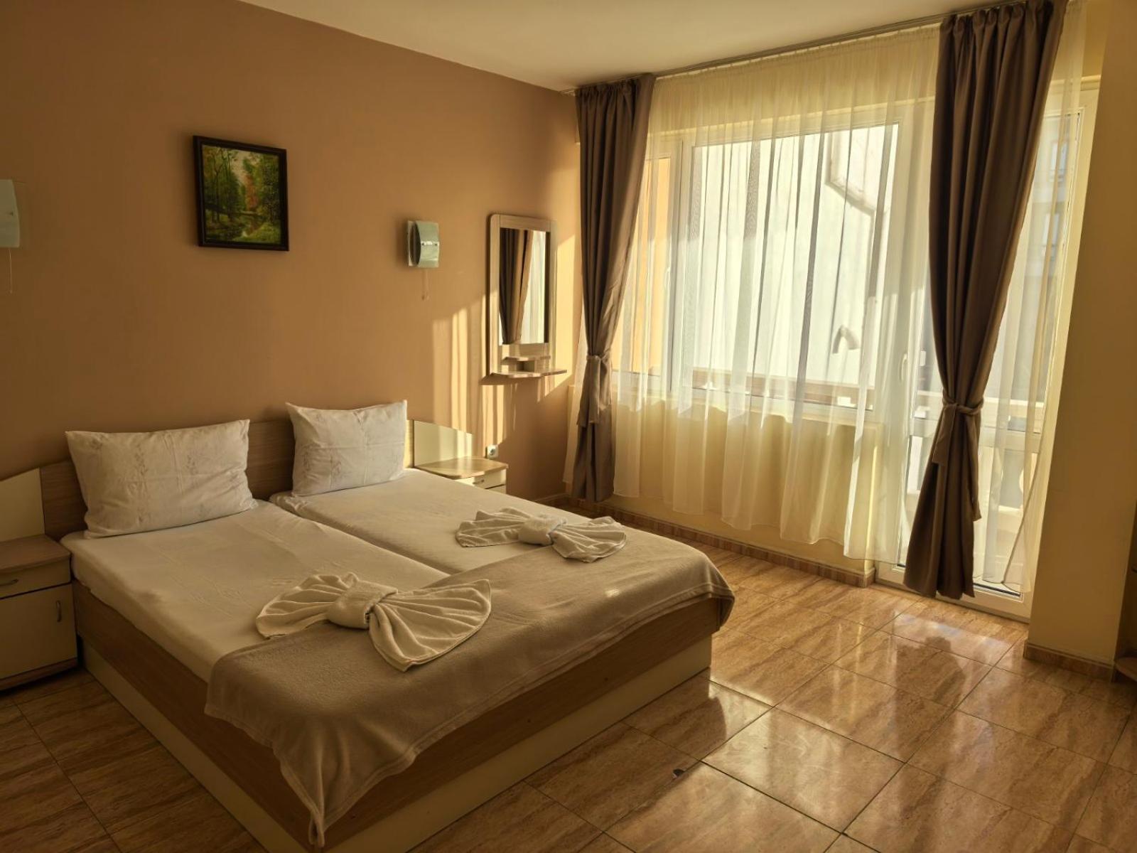 Family Hotel Alfa Vita Sozopol Exterior foto